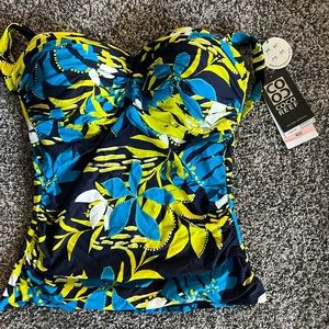 Coco Reef Bra Sized Tankini Top.  Brand new current catalog Tankini Top Size 40D